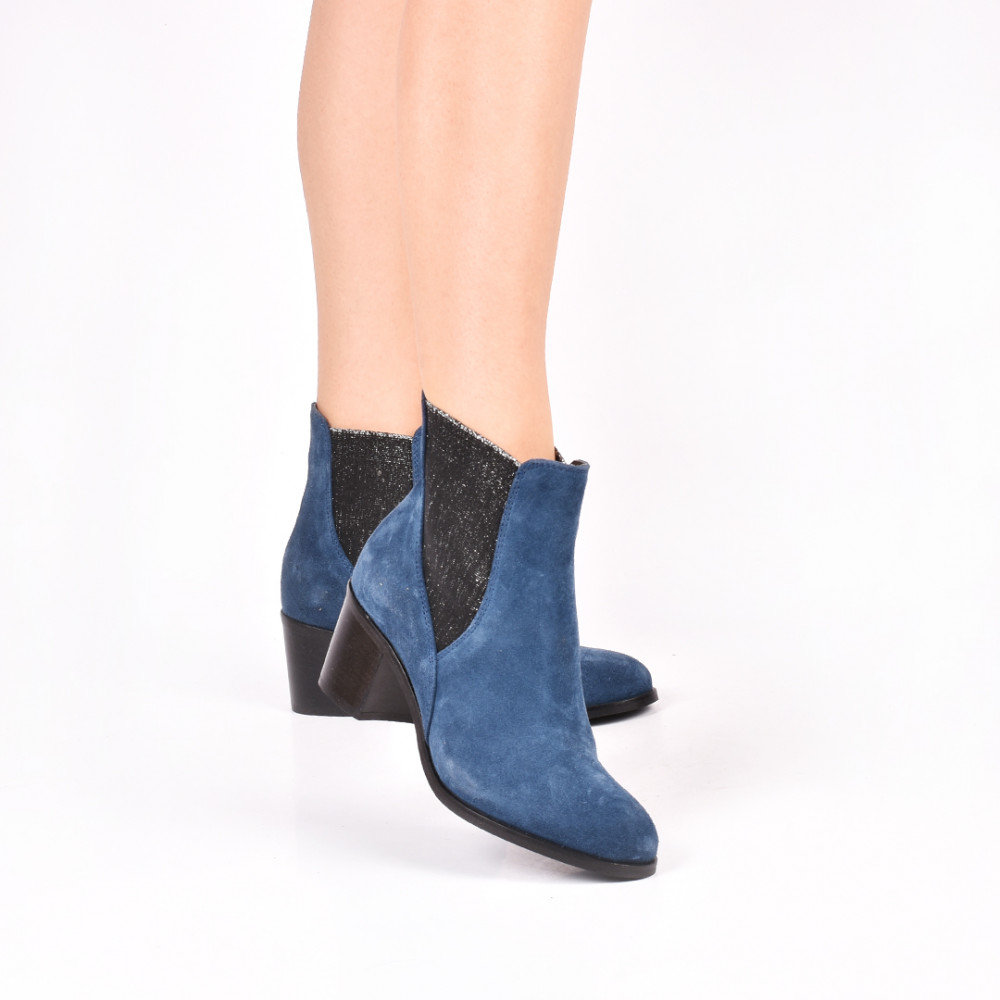 GHETE ALBASTRE PIELE NATURALA INTOARSA 8S776006