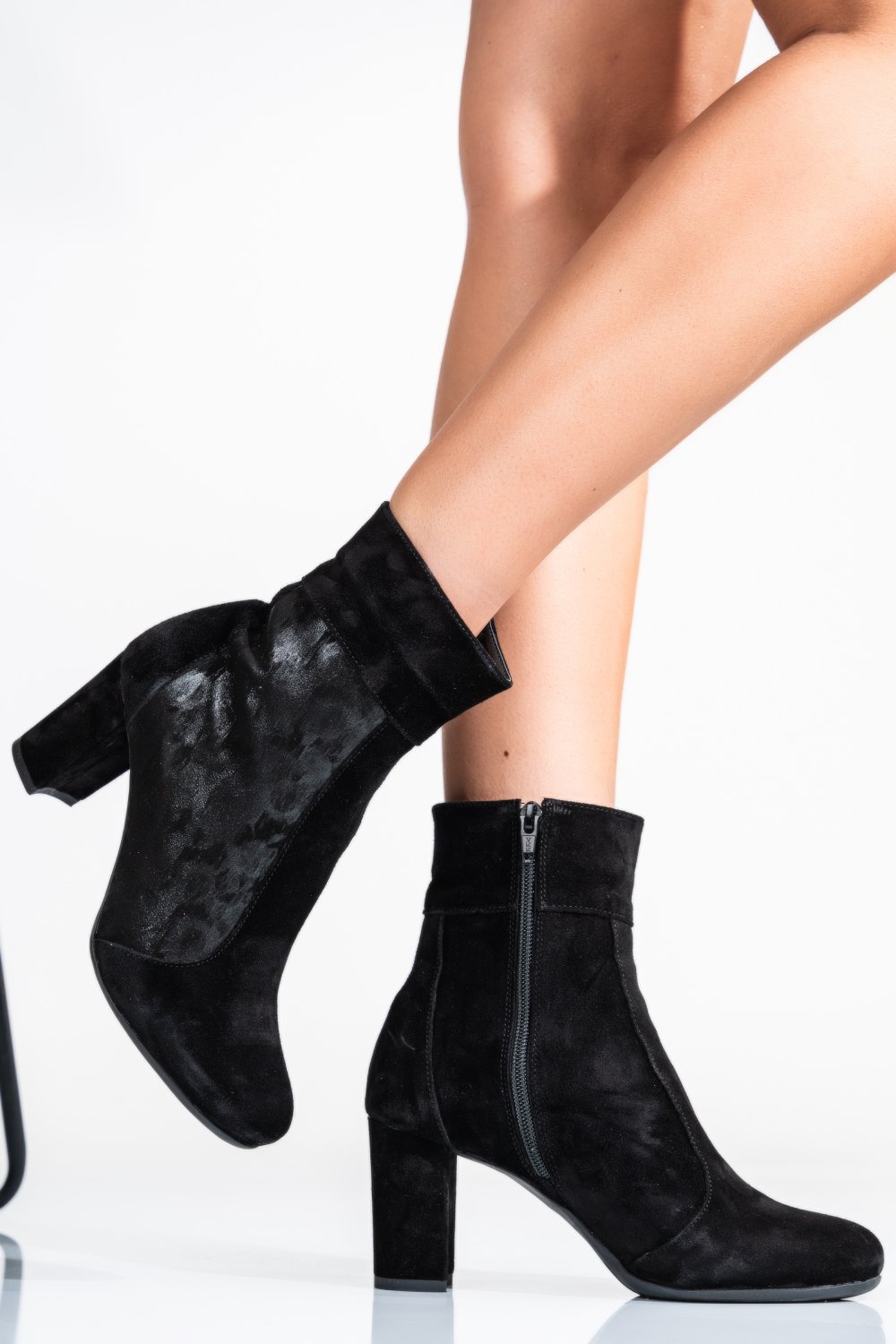 BOTINE DAMA PIELE NATURALA INTOARSA NEGRE 7S7772