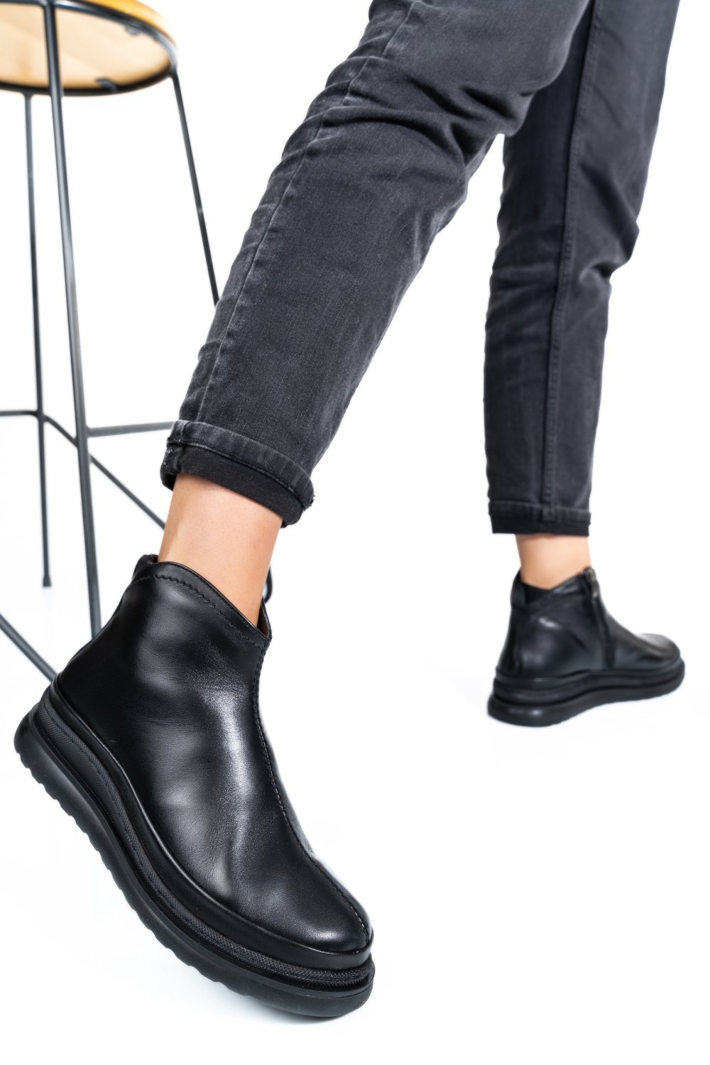 GHETE DAMA IMBLANITE PIELE NATURALA NEGRE 4S7720
