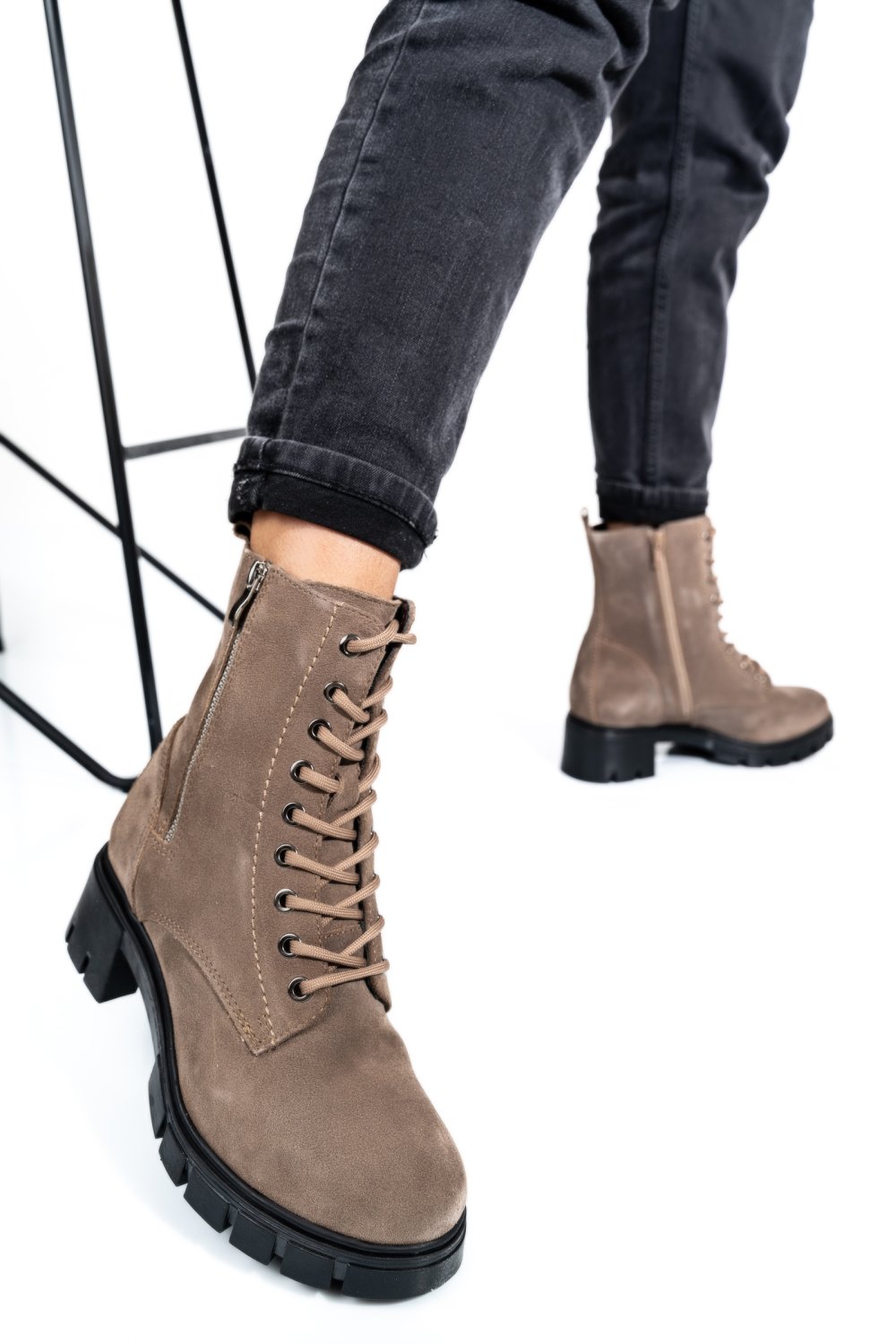 GHETE DAMA PIELE NATURALA INTOARSA TAUPE VB083201