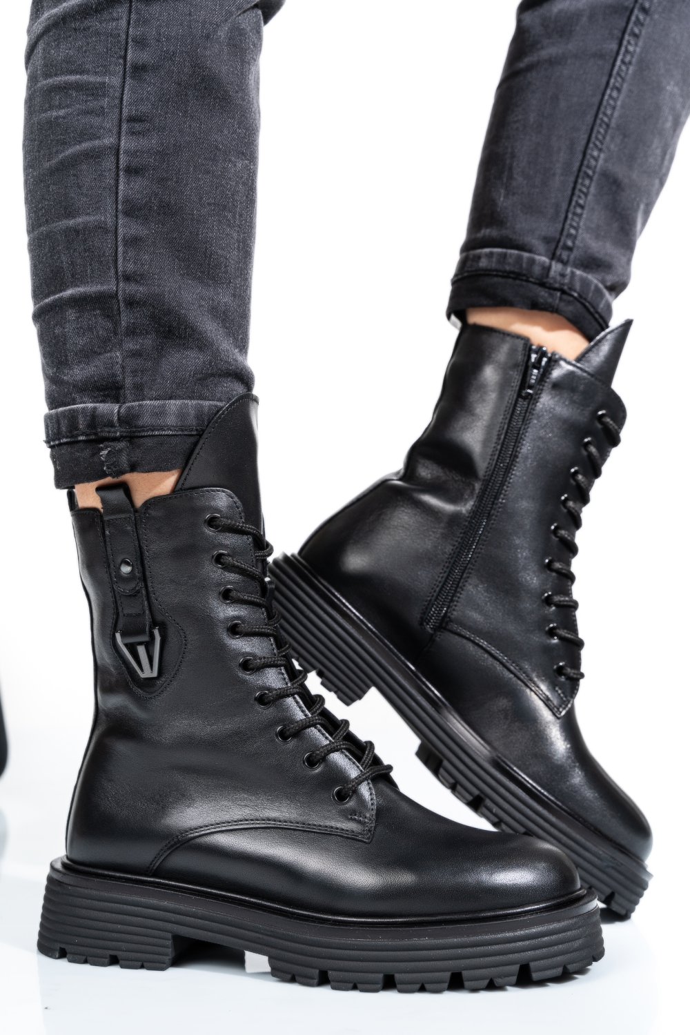 GHETE DAMA CU SIRETURI PIELE NATURALA NEGRE 2S7722830NP