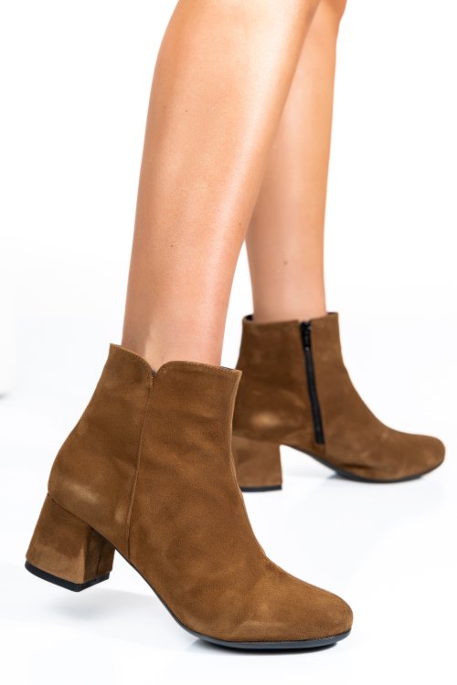 Botine dama piele naturala intoarsa maro 7s7721