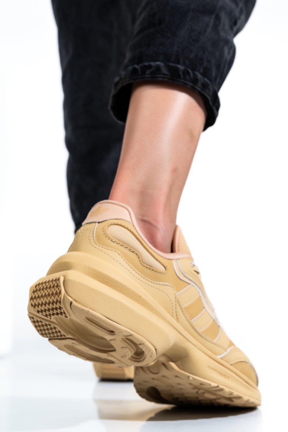 ADIDAS WMNS ZENTIC PANTOFI SPORT BROWN