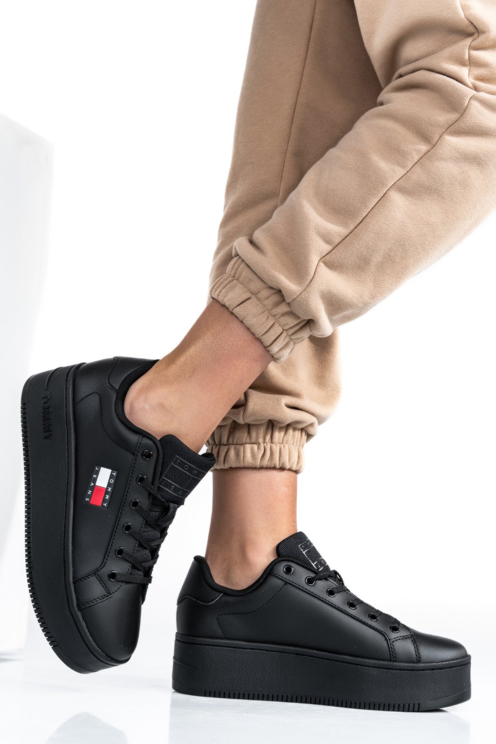 TOMMY JEANS TJW FLATFORM ESS, PANTOFI SPORT BLACK
