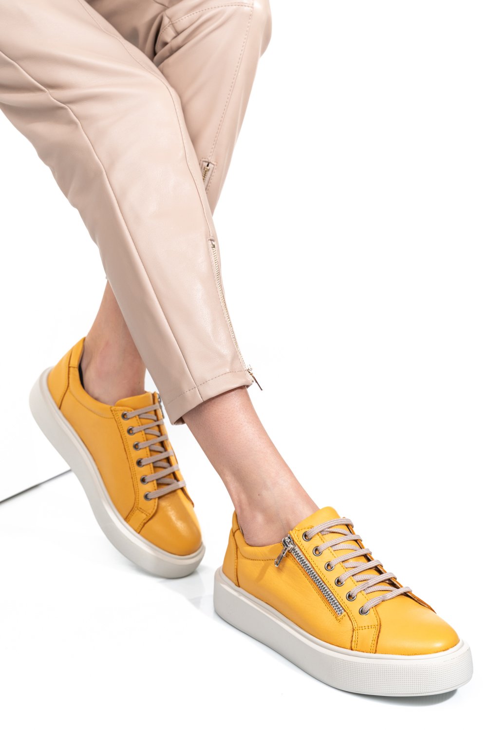 PANTOFI GALBENI PIELE NATURALA 2S7741607NP