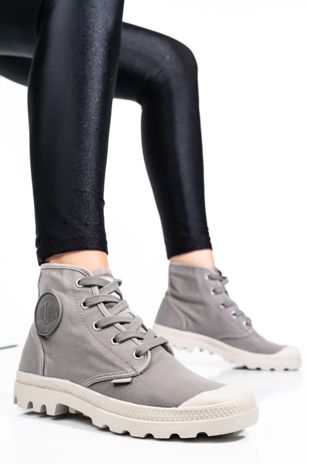 PALLADIUM PAMPA HI GRAY FLANNEL 9S772352-071