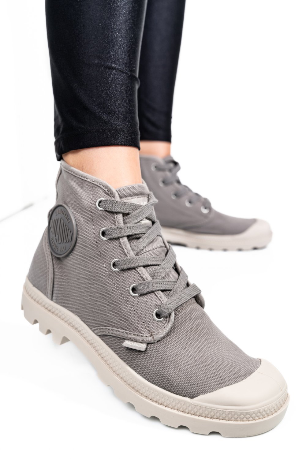 PALLADIUM PAMPA HI GRAY FLANNEL 9S772352-071