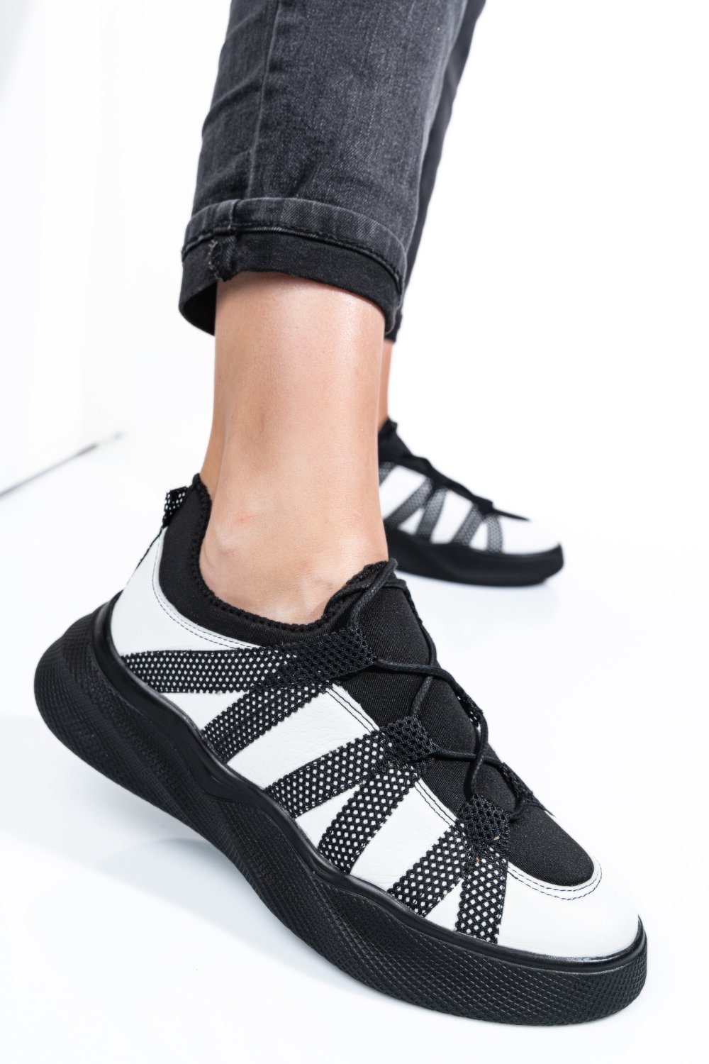 PANTOFI SPORT ALBI PIELE NATURALA 2S7732