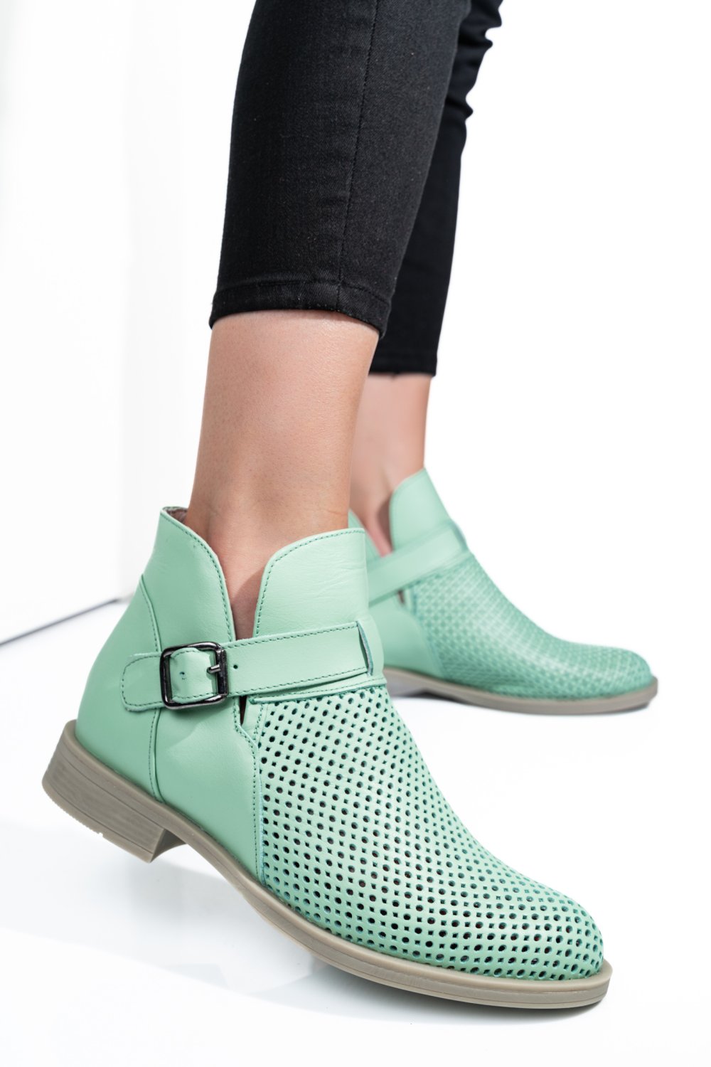 GHETE VERDE DESCHIS PIELE NATURALA 2PC21817NP