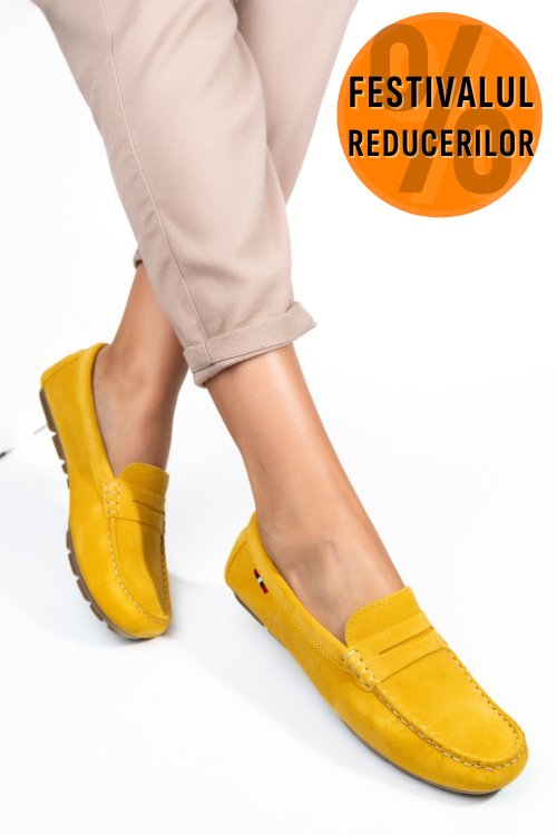 Mocasini galbeni piele naturala intoarsa wm424r01